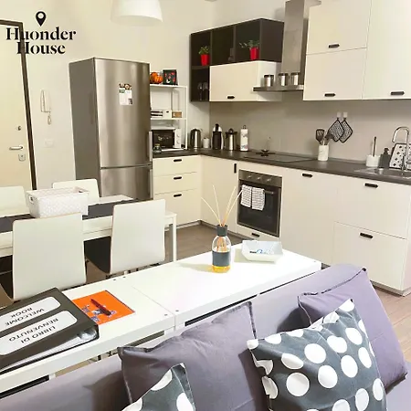 Huonder House * לקו