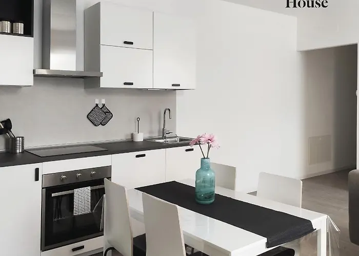 Huonder House Дом отдыха Лекко