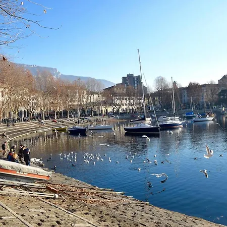 Huonder House 別荘 *